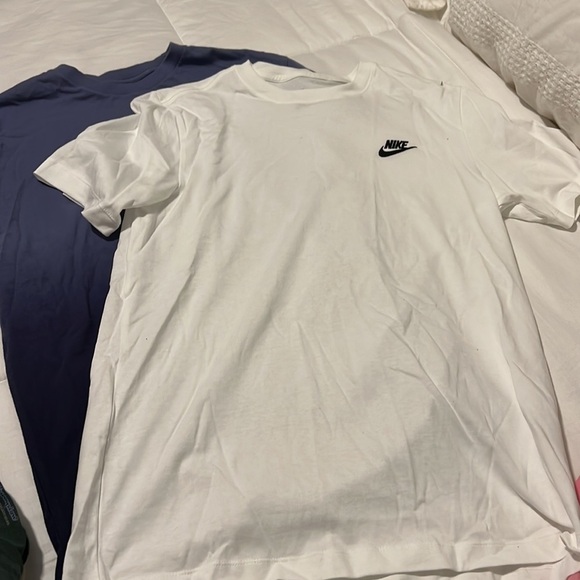 3 Mens small -new without tags tshirts - Picture 3 of 5